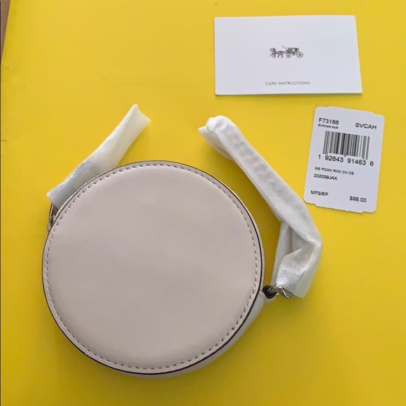 🥳HP🥳 Coach Ms. Pac-Man Round Coin Case. - Picture 3 of 5